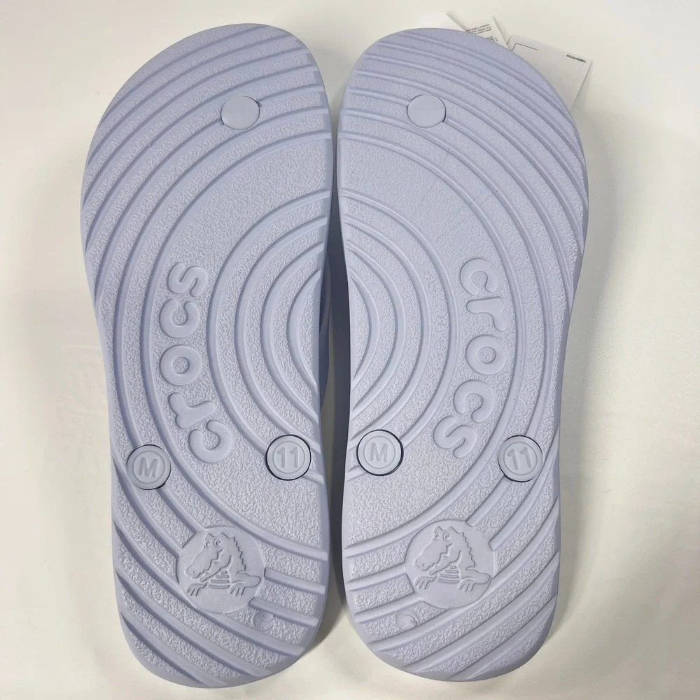 Crocs Flip Flops Men's 11 Lavender Purple Comfort Lightweight Sandals‎ NWT